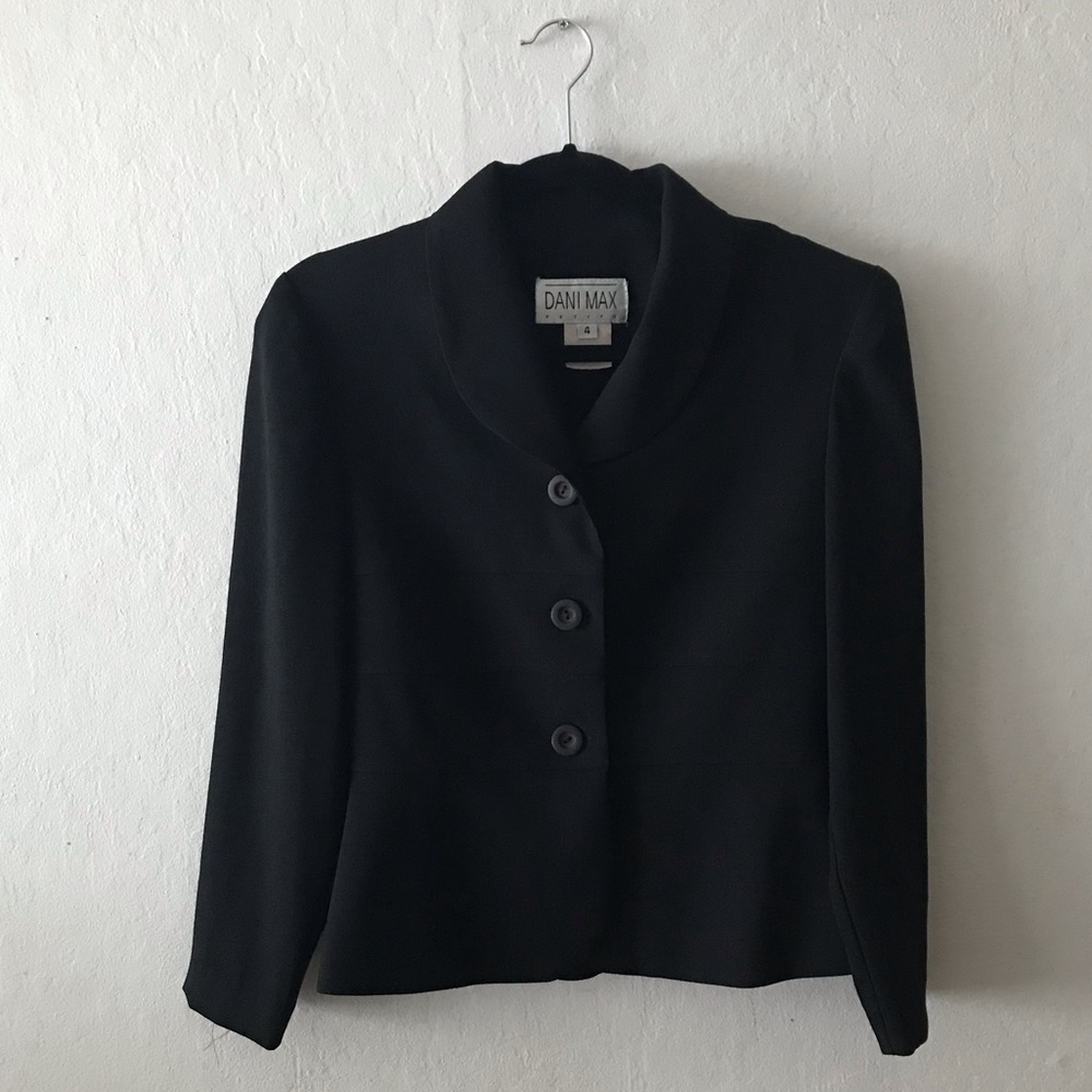 Dani Max Women’s Petite Blazer